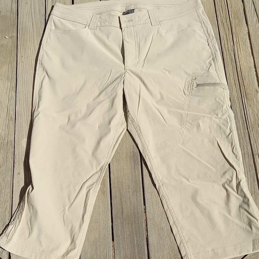 Eddie Bauer Womens Khaki Mid Rise Flat Front Modern Look Cropped Pants Size 14
